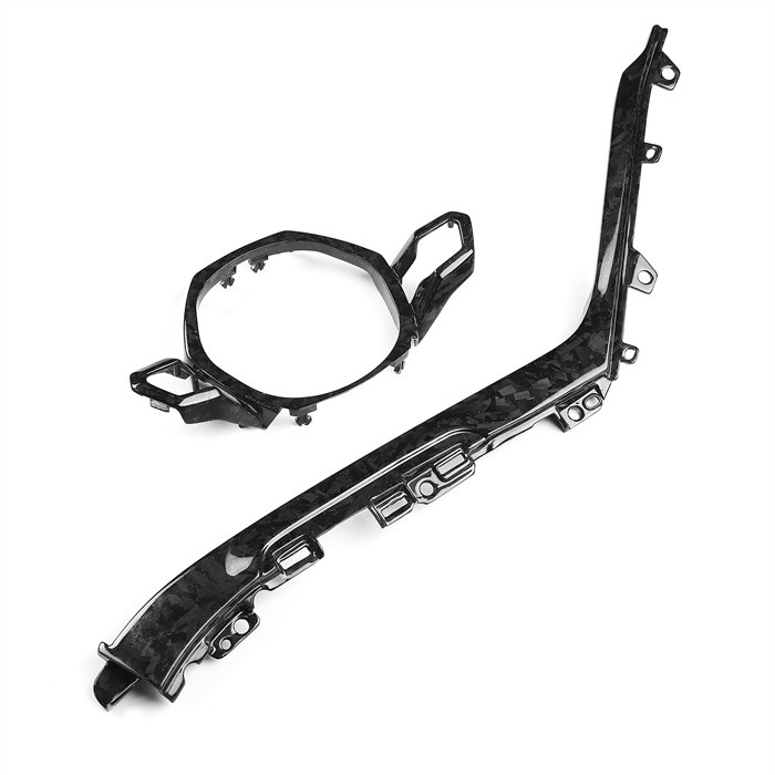 ชิ้นส่วนคาร์บอนไฟเบอร์ปลอมแปลง